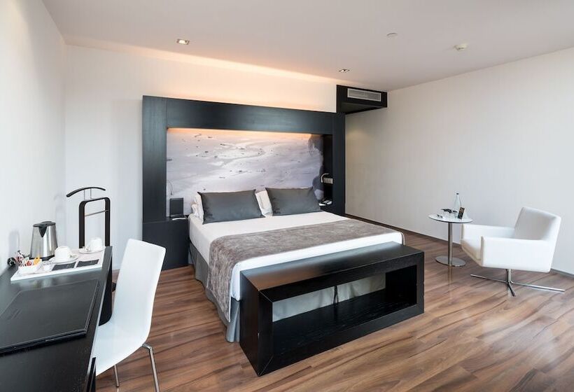 Номер Deluxe, Catalonia Catedral