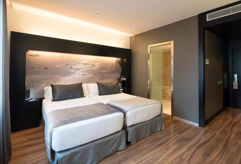 Номер Стандарт, Catalonia Catedral