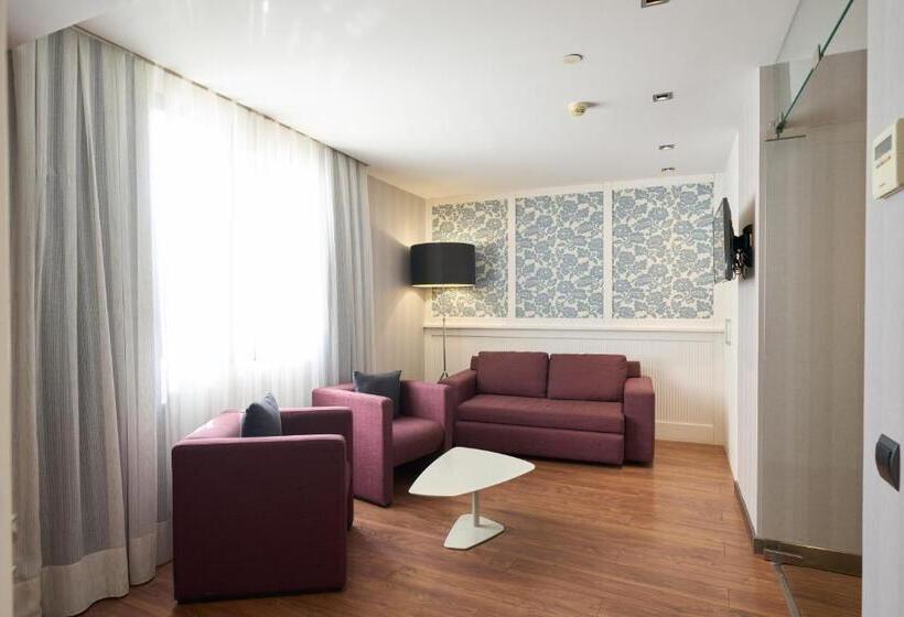 Люкс, Catalonia Catedral