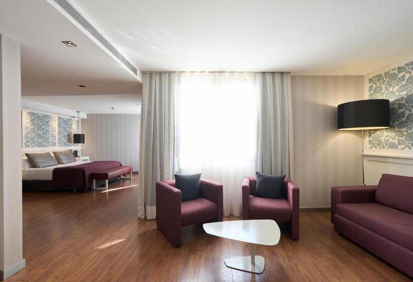 Люкс, Catalonia Catedral