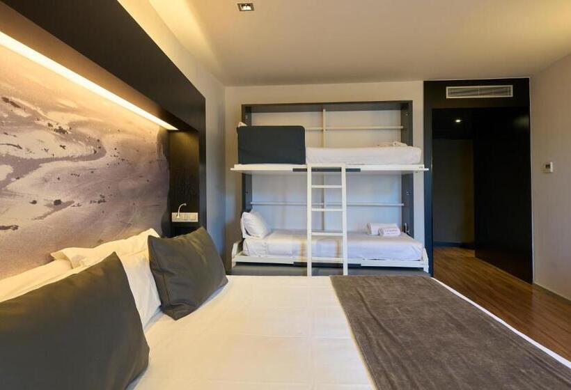 Семейный Номер, Catalonia Catedral