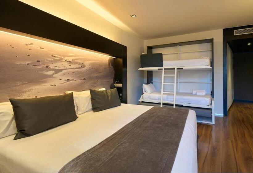 Семейный Номер, Catalonia Catedral