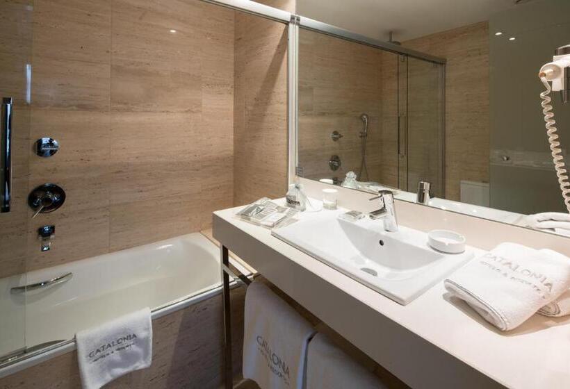 Семейный Номер, Catalonia Catedral