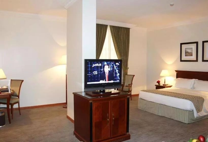 سوئیت جونیور با ماساژ آبی, Executives Hotel   Olaya