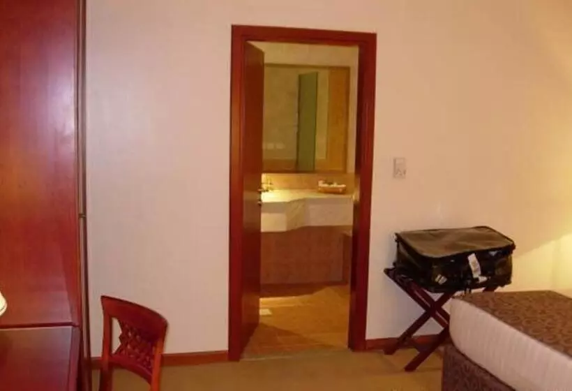 سوئیت جونیور با ماساژ آبی, Executives Hotel   Olaya