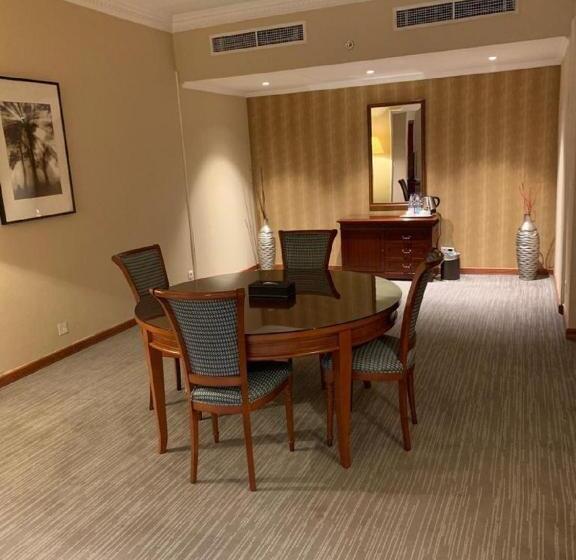 Suíte Real, Executives Hotel   Olaya