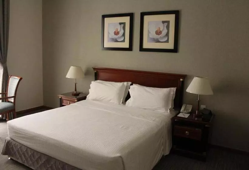 سوییت جونیور, Executives Hotel   Olaya