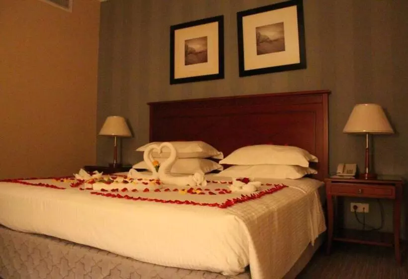سوییت جونیور, Executives Hotel   Olaya