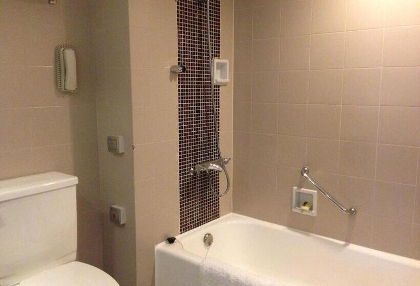 اتاق خانوادگی تودرتو, Xi An Dajing Castle