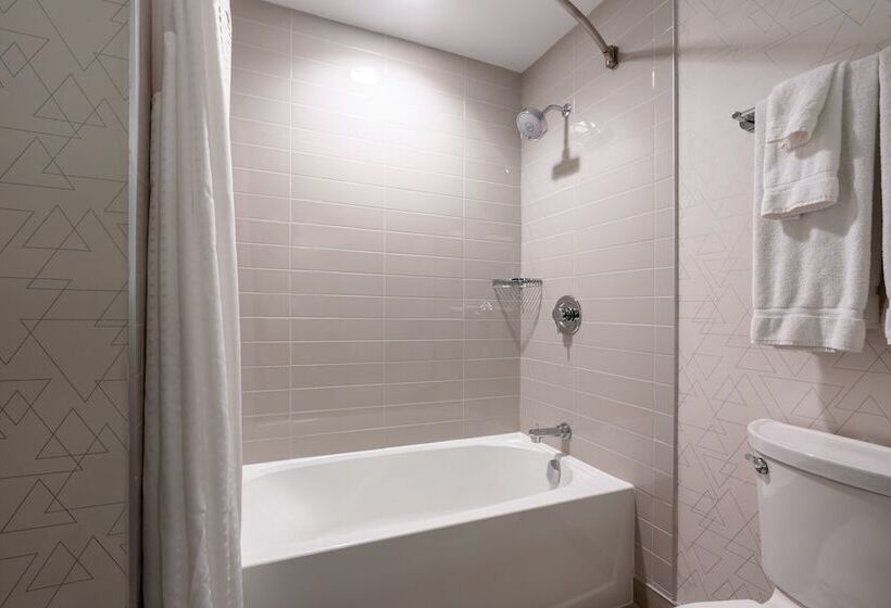 חדר סטנדרט, Holiday Inn Express & Suites Vaughan Southwest, An Ihg