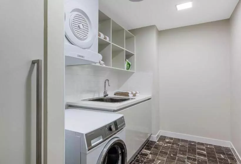ویلا دلوکس 3 خوابه, Racv Noosa Resort