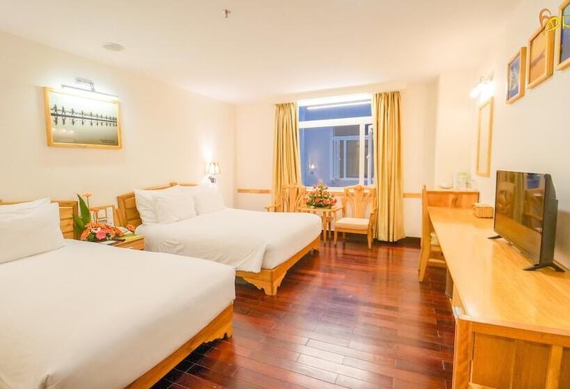 اتاق سوپریور, Romance