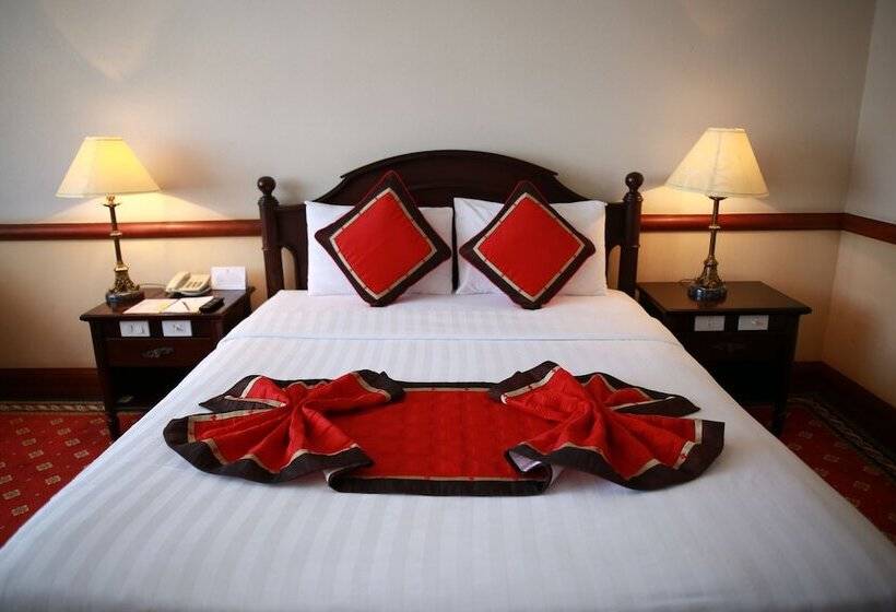 Deluxe Szoba, Sammy  Dalat