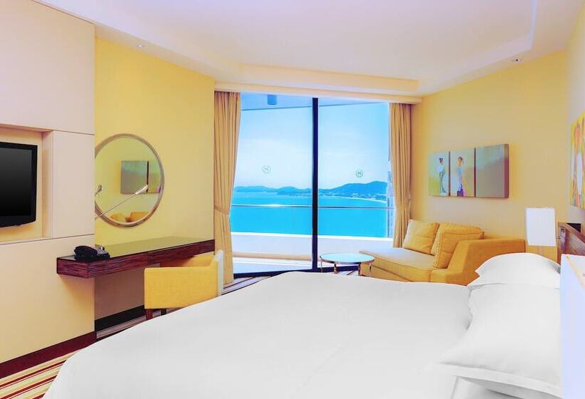 Club Room Sea View, Sheraton Nha Trang Hotel & Spa