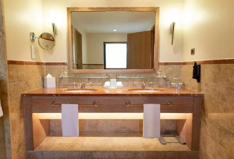 Suite Premium, Terre Blanche Hotel Spa Golf Resort