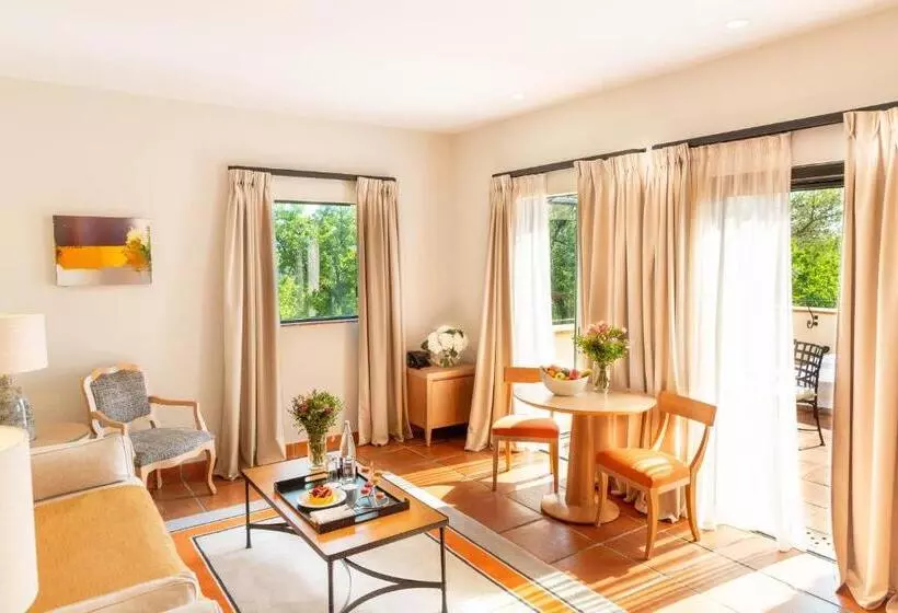 Suite Premium, Terre Blanche Hotel Spa Golf Resort