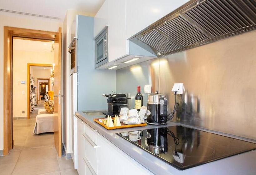 プール付３ベッドルーム　ビラ, Terre Blanche Hotel Spa Golf Resort