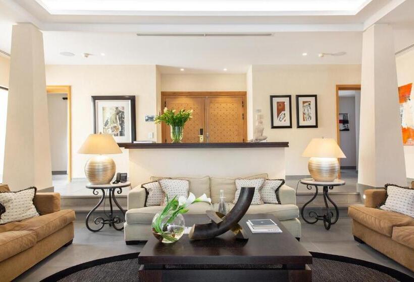 プール付３ベッドルーム　ビラ, Terre Blanche Hotel Spa Golf Resort