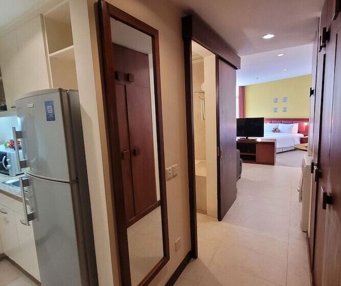 استودیوی پریمیوم, Wil Que Westlake Hotel & Residences