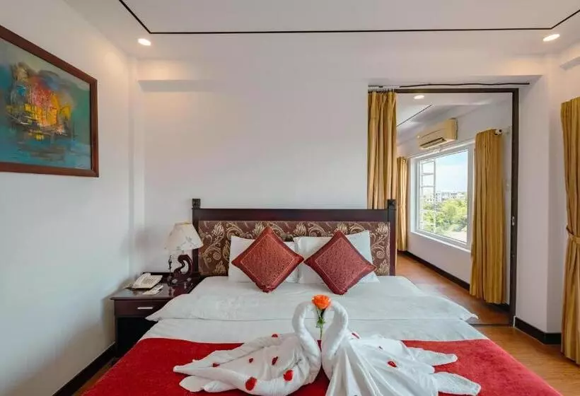 اتاق لوکس خانوادگی, Vina Hotel Hue