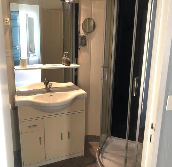 غرفة قياسية ثلاثية مزودة بشرفة, Hôtel De La Poste   Piriac Sur Mer