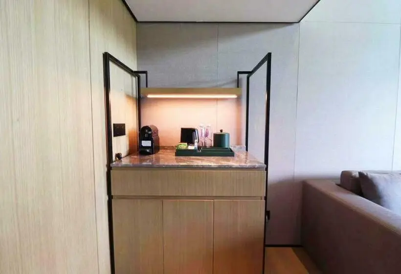 Quarto Dúplex, Melia Chongqing