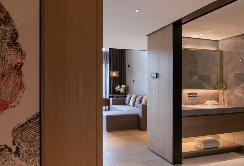 Quarto Dúplex, Melia Chongqing