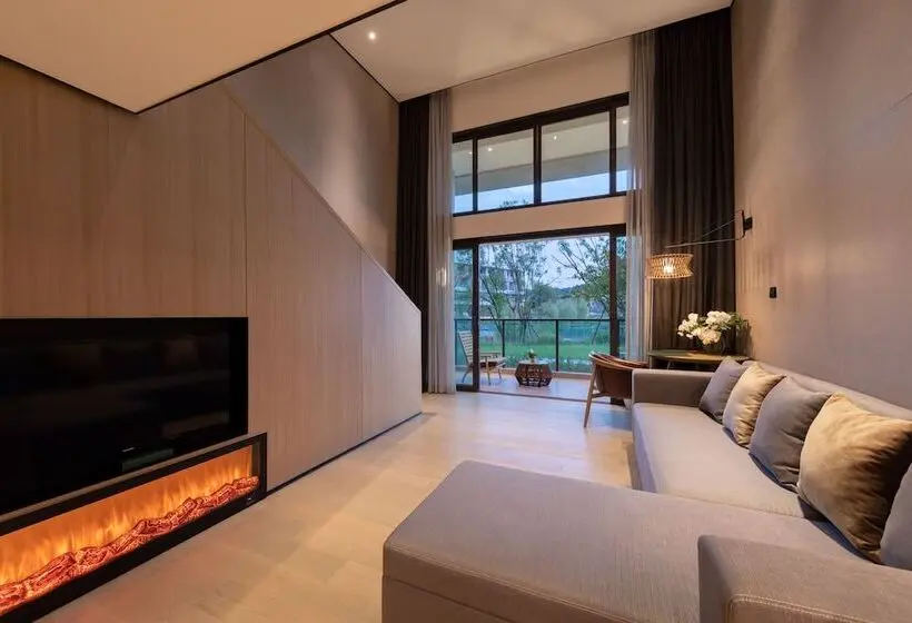 Quarto Dúplex, Melia Chongqing