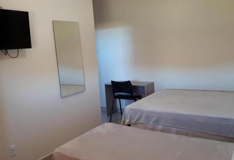 غرفة قياسية رباعية, Pousada Montanhas Das Gerais