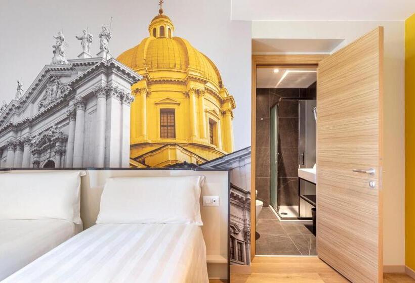 חדר סטנדרט מותאם לאדם עם מוגבלויות, B&B Brescia