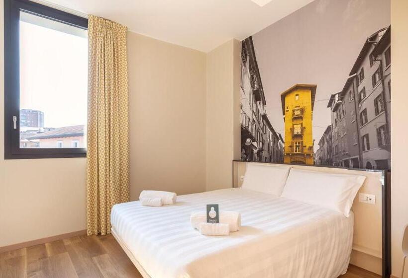 חדר סטנדרט לשלושה, B&B Brescia