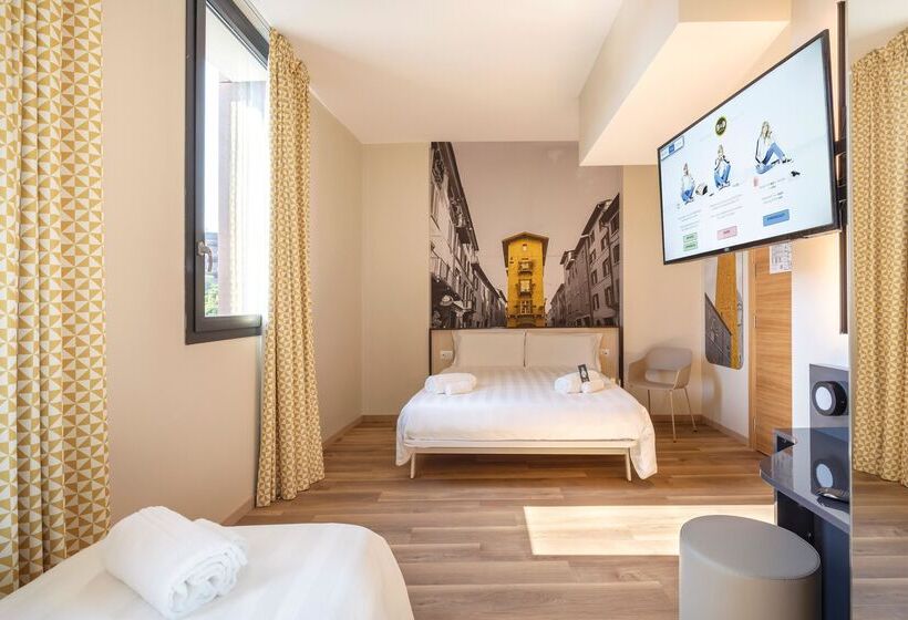 חדר סטנדרט לשלושה, B&B Brescia