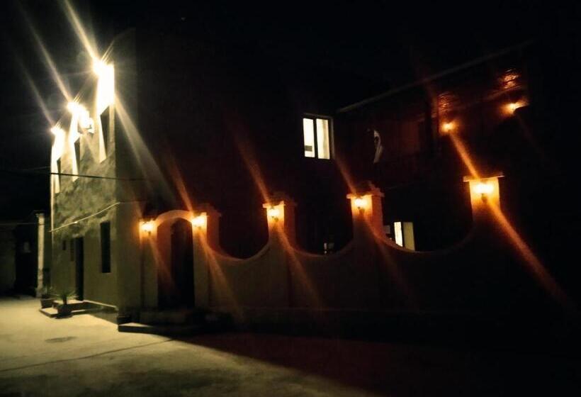 スタンダードルーム, Guest House Art Postindoz