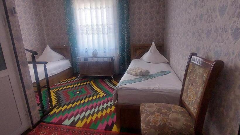 スタンダードシティビュールーム, Guest House Art Postindoz