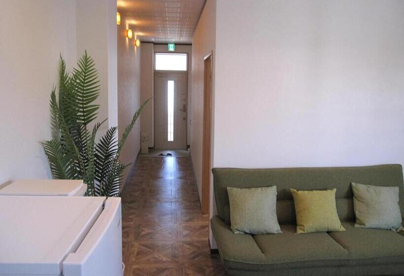 Standard Neljän Hengen Huone, ホテル ハイビスヤブ