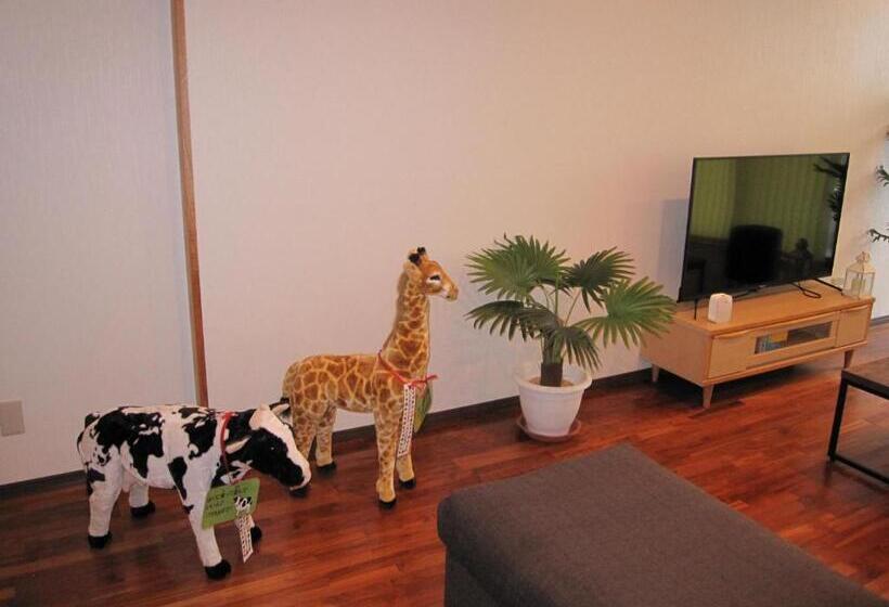 Deluxe-perhehuone, ホテル ハイビスヤブ