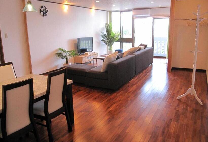 Deluxe-perhehuone, ホテル ハイビスヤブ