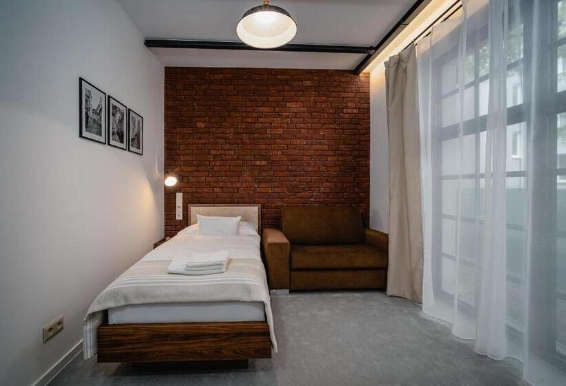 Mozgáskorlátozott Standard Egyágyas Szoba, Garni Hotel Dock Bratislava