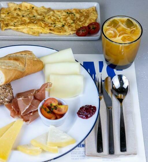 اتاق خانوادگی, Chic & Basic Gravity