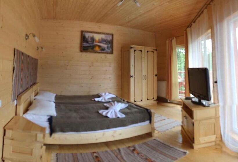 آپارتمان 1 خوابه با بالکن, під каштаном