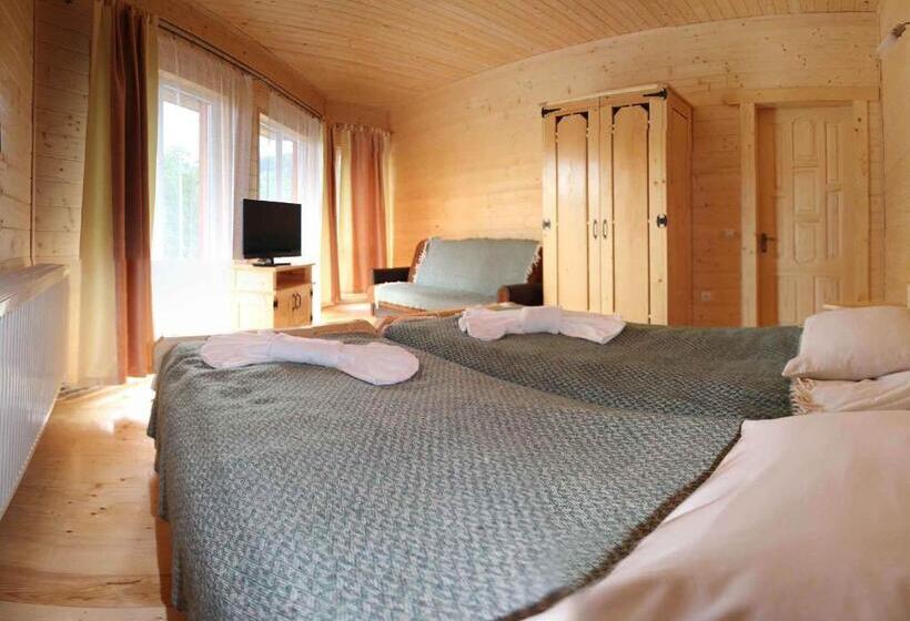 آپارتمان 1 خوابه با بالکن, під каштаном