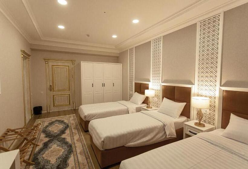 חדר סטנדרט לשלושה, Royal Hotel Samarkand