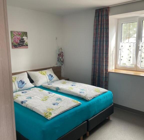 Люкс 2 Спальни, Landhotel Müller Im Donautal