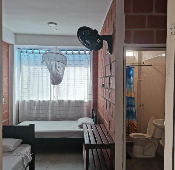 Номер Economy, Obega Pacific