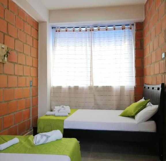 Номер Economy, Obega Pacific