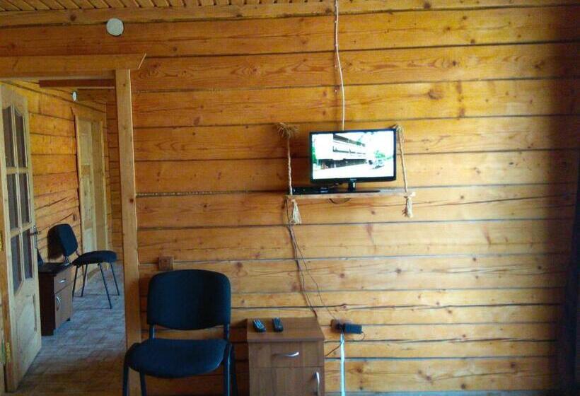 اتاق استاندارد چهار تخته, садиба гуцульський двір