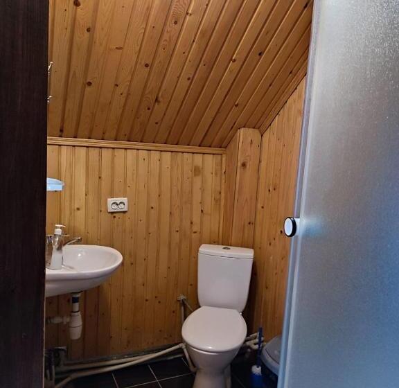 اتاق استاندارد چهار تخته, садиба гуцульський двір