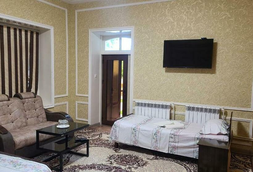 Quarto Quádruplo Estandar, Marhabo Guesthouse