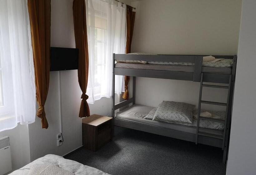 スタンダード４人部屋, Penzion Klášterský Mlýn
