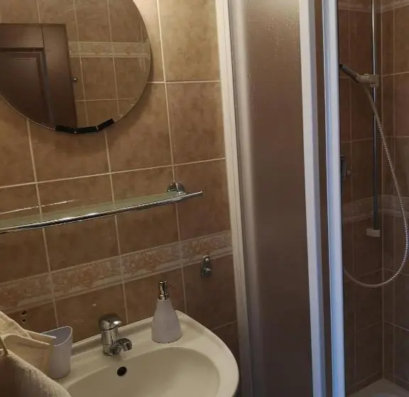 スタンダード4人部屋, Penzion Klášterský Mlýn